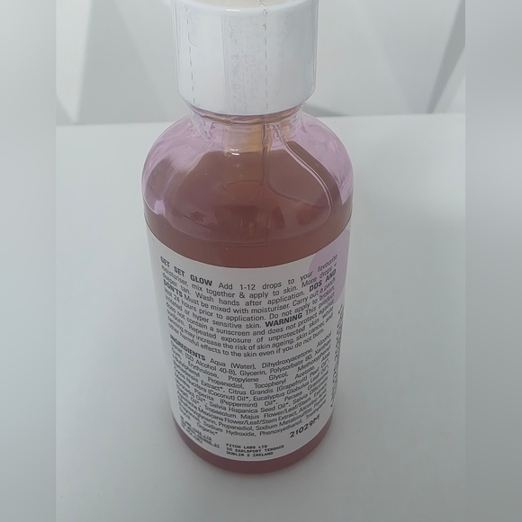 Sealed Isle of Paradise Dark Tanning Drops For Face And Body - Picture 2 of 2